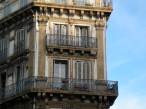  gros plan sur fenêtres, rue des Feuillants